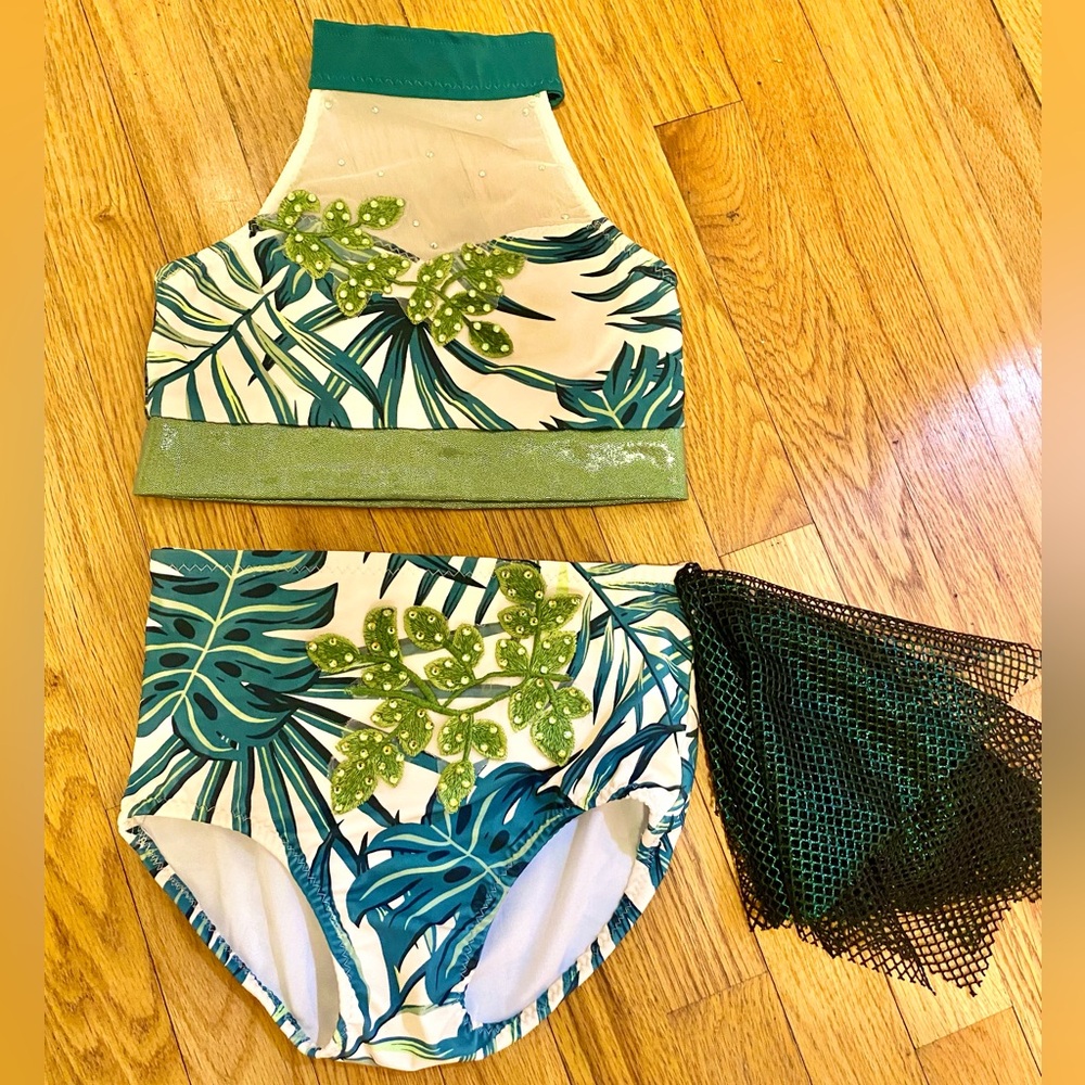 Little Londyn - Green/Cream Two Piece Dance Costume- Size 11/12